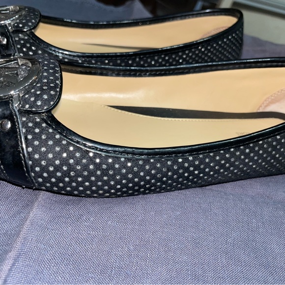 Cute Michael Kors Fulton Flats. Black with silver sparkles. Women’s size 8.5 - Picture 2 of 5